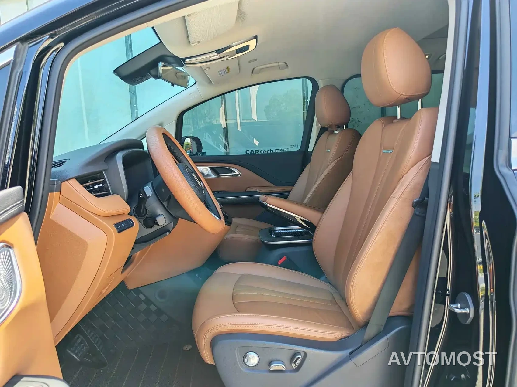 Hongqi HQ9 PHEV 2024 Model 2.0T AWD Business Edition — фото 9