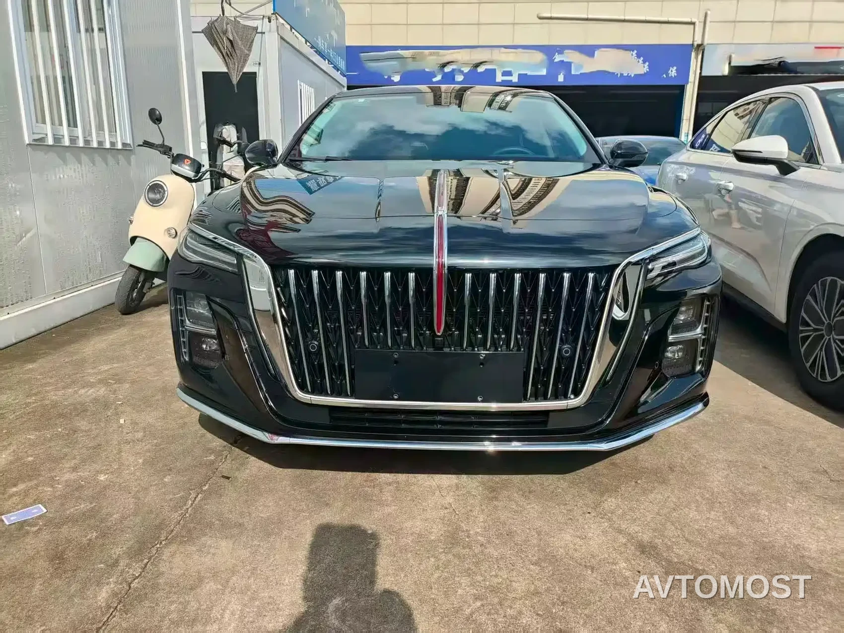 Hongqi H5 2023 1.5T DCT Smart Connect Joy Edition — фото 2