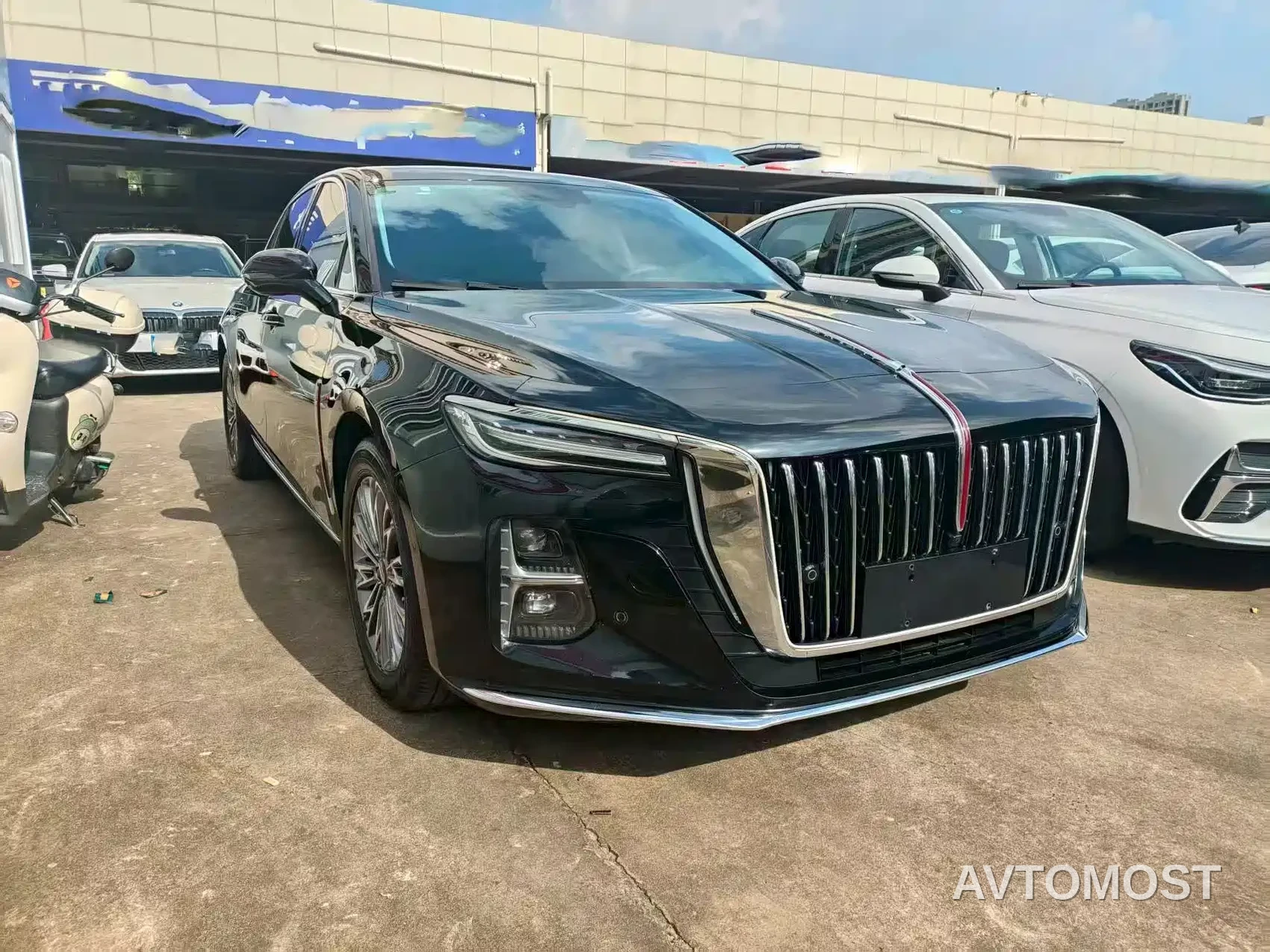 Hongqi H5 2023 1.5T DCT Smart Connect Joy Edition — фото 3