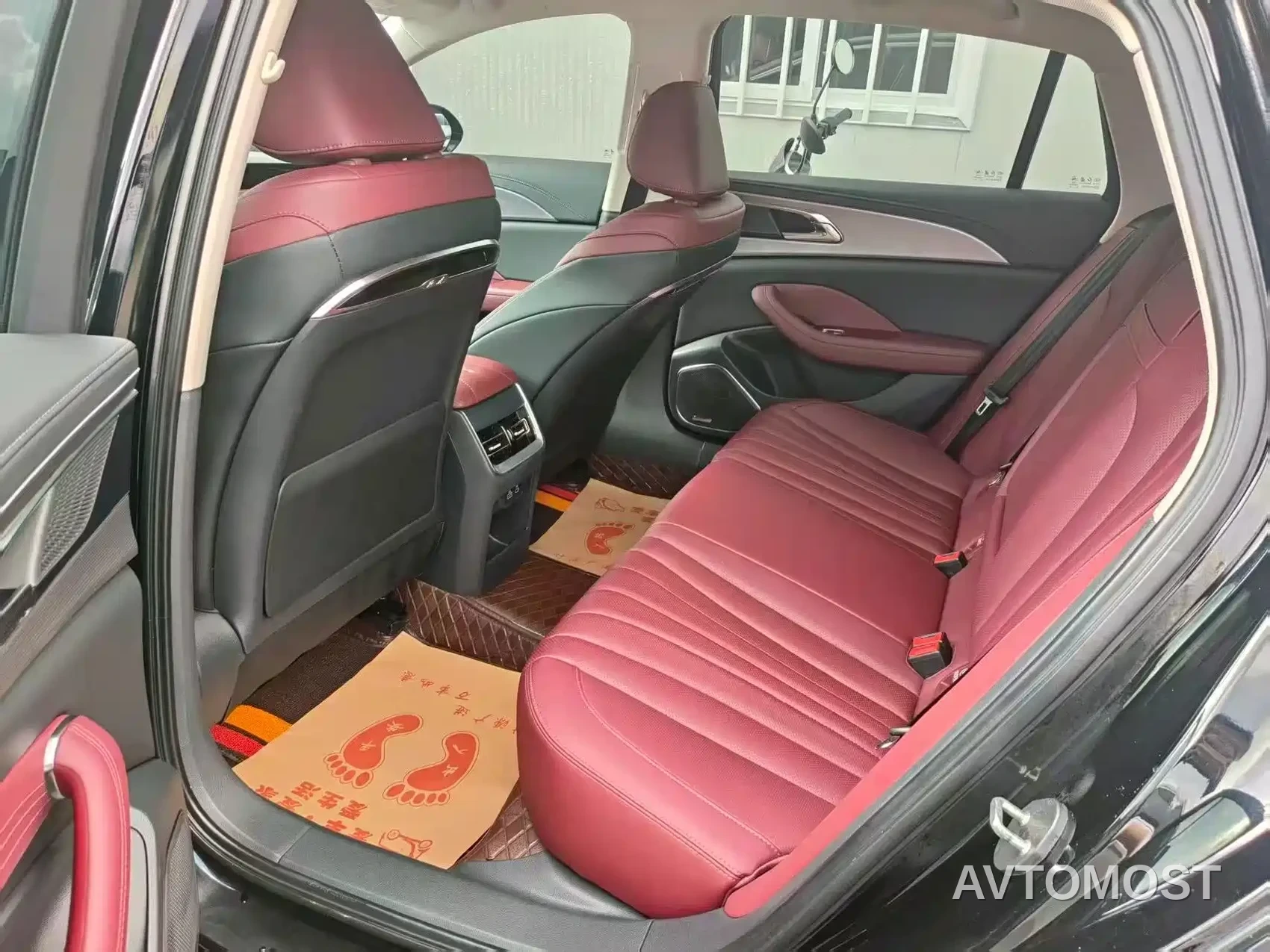 Hongqi H5 2023 1.5T DCT Smart Connect Joy Edition — фото 5