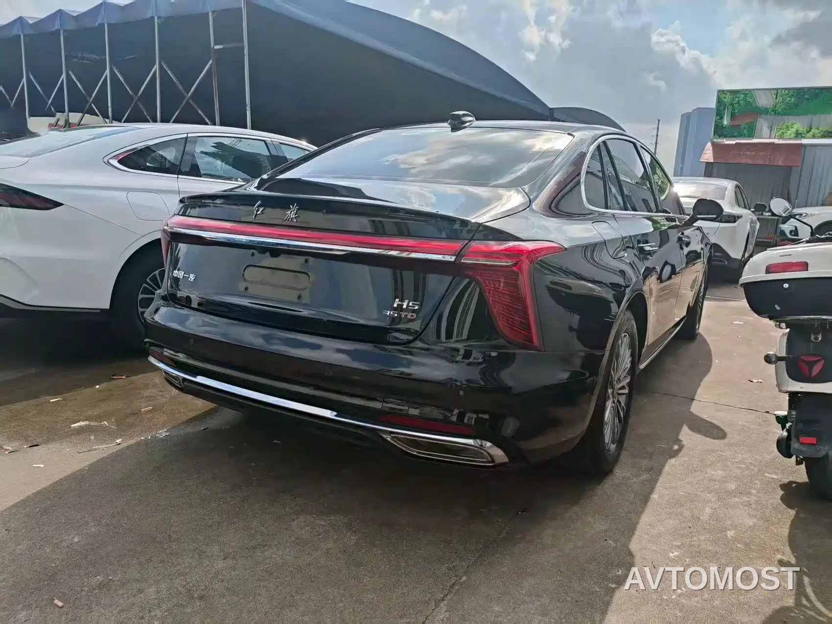 Hongqi H5 2023 1.5T DCT Smart Connect Joy Edition — фото 12