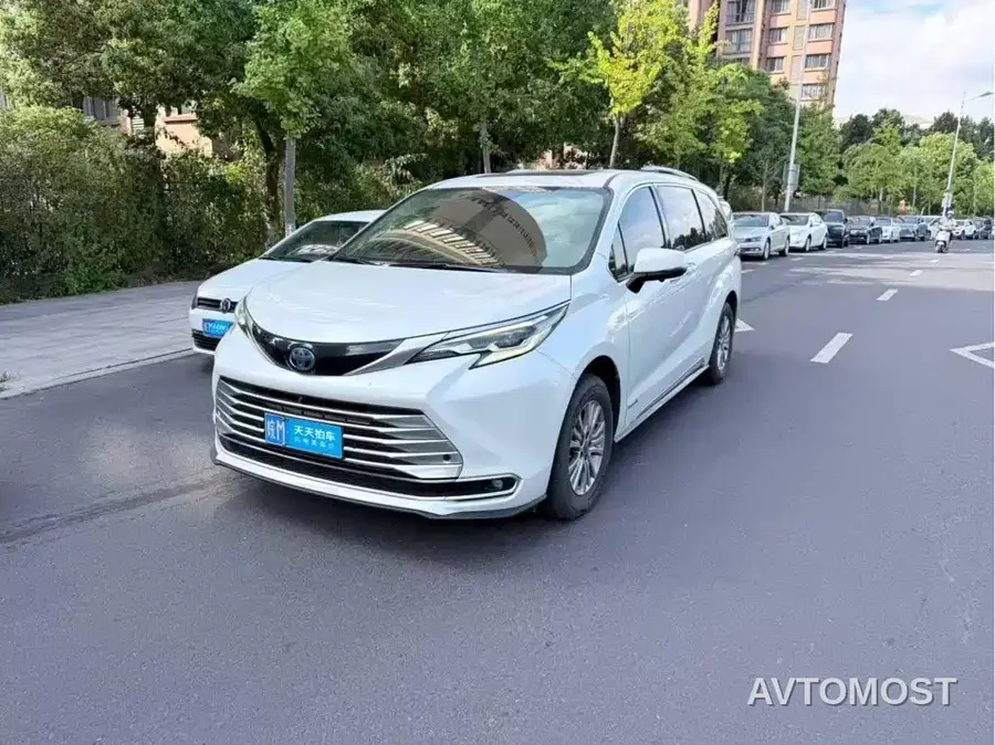 Toyota Sienna 2021 2.5L Hybrid Luxury Edition