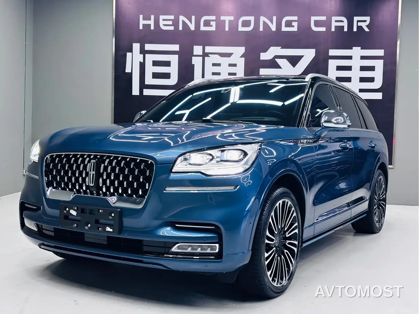 Lincoln Aviator 2021 3.0T V6 4WD Presidential Edition — фото 1