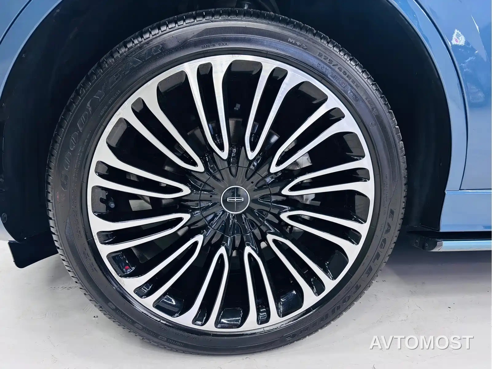 Lincoln Aviator 2021 3.0T V6 4WD Presidential Edition — фото 22