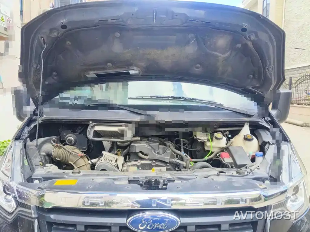 Ford New Generation Transit 2021 Model 2.2T Automatic Logistics Vehicle Pro Short Wheelbase 6-Seat Medium Roof China VI — фото 9