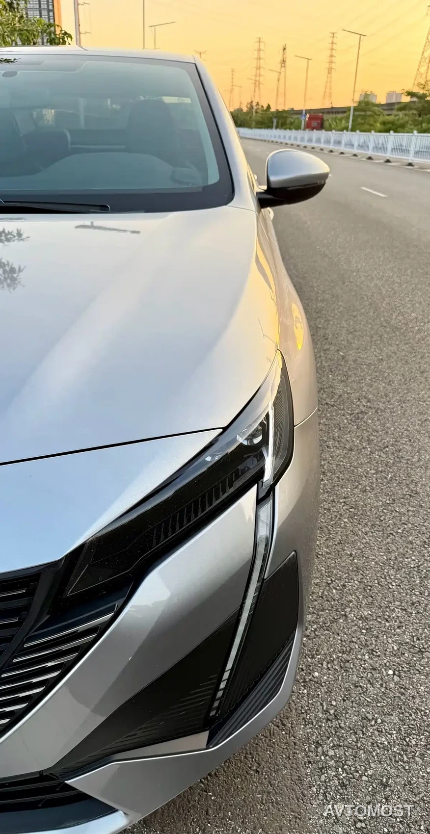 Peugeot 408 2022 1.6T Light Chaser Edition — фото 10
