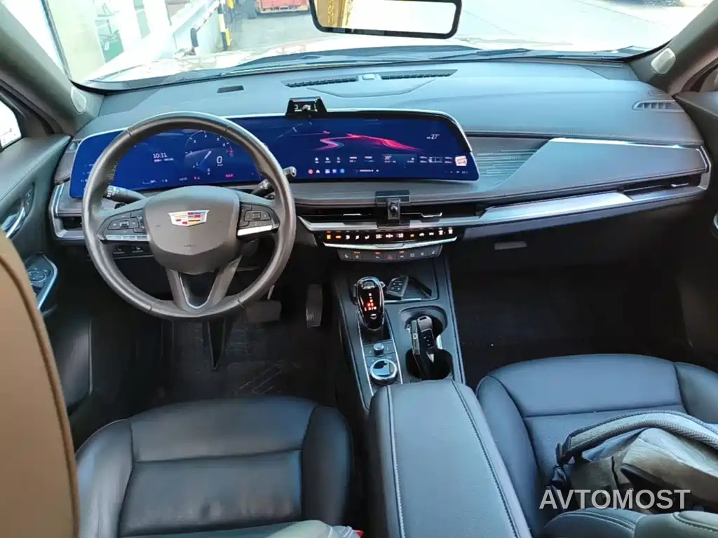 Cadillac XT4 2024 28T 2WD Premium — фото 13