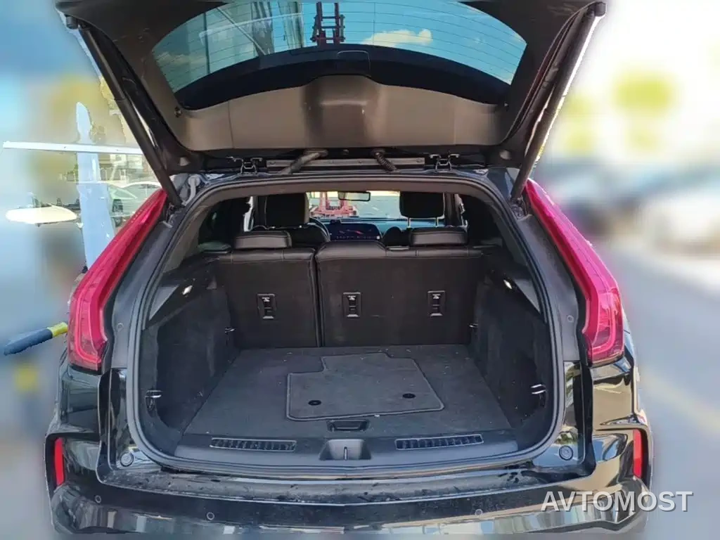 Cadillac XT4 2024 28T 2WD Premium — фото 23