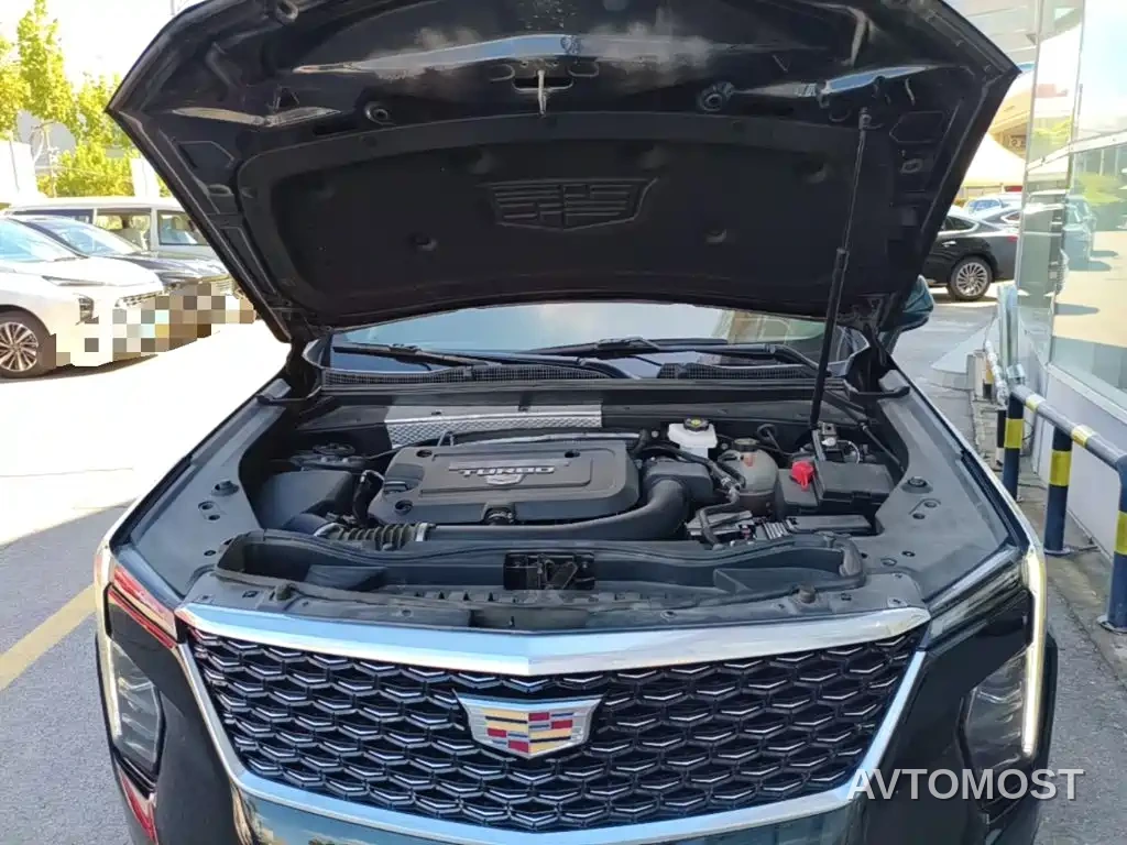 Cadillac XT4 2024 28T 2WD Premium — фото 24