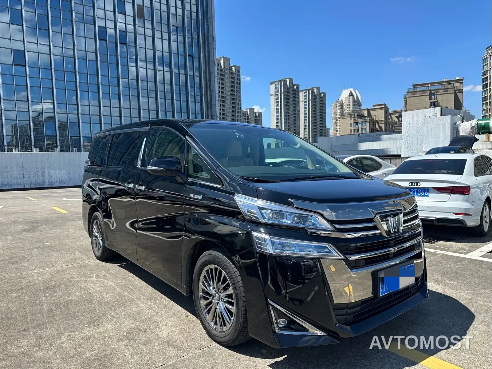 Toyota Vellfire 2021 Crown Hybrid 2.5L HV Premium Edition — фото 3