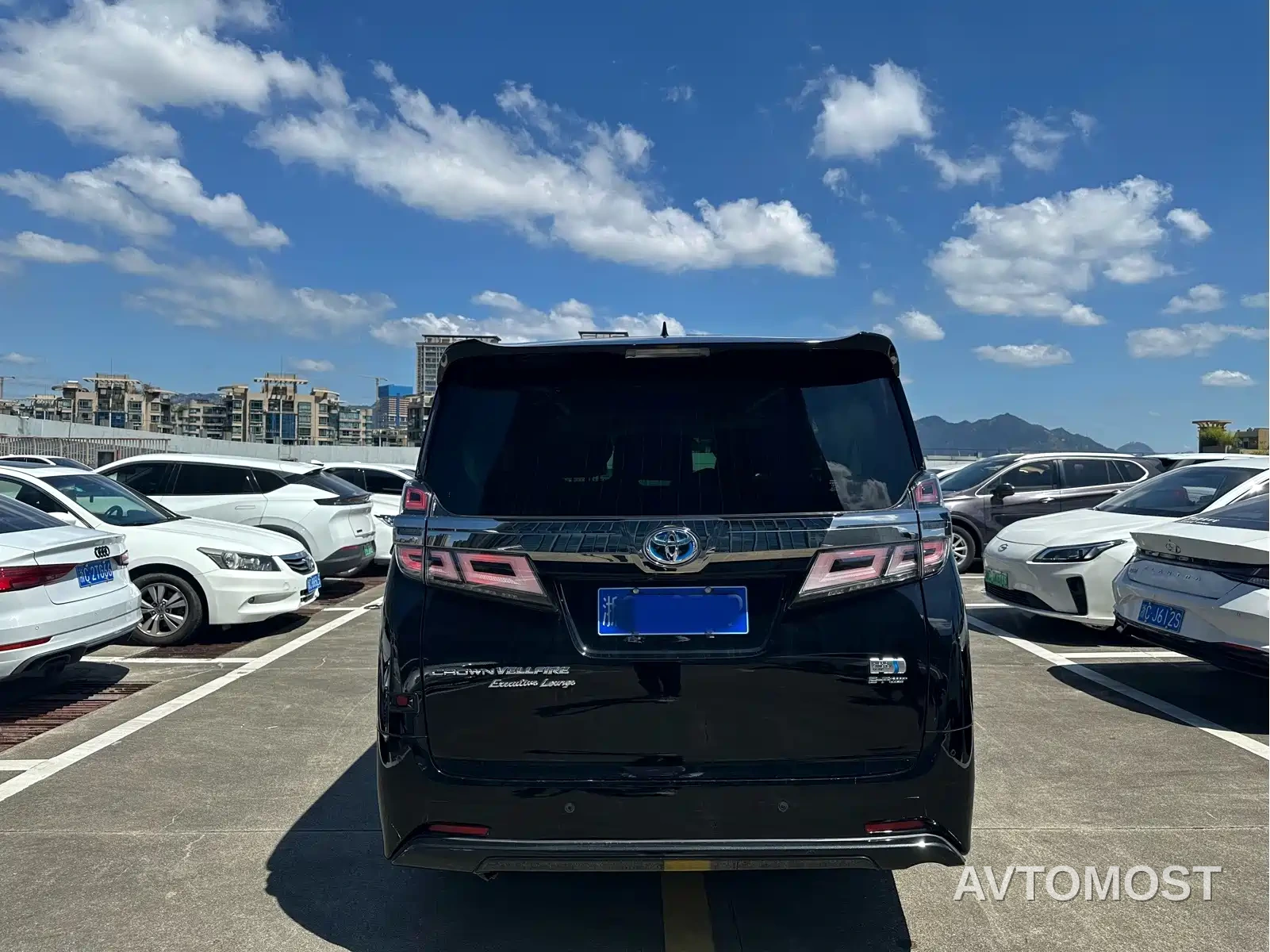 Toyota Vellfire 2021 Crown Hybrid 2.5L HV Premium Edition — фото 9