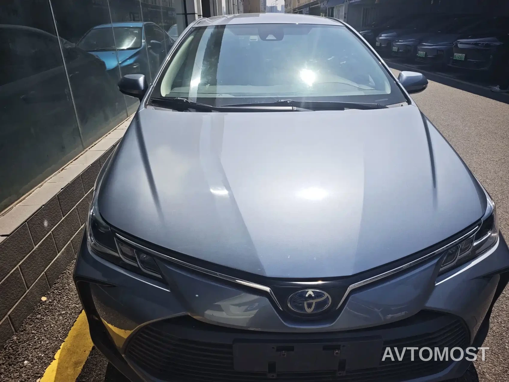 Toyota Corolla 2021 Hybrid 1.8L E-CVT Pioneer Edition — фото 2