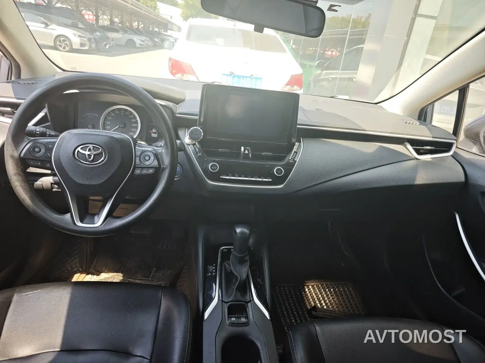 Toyota Corolla 2021 Hybrid 1.8L E-CVT Pioneer Edition — фото 4