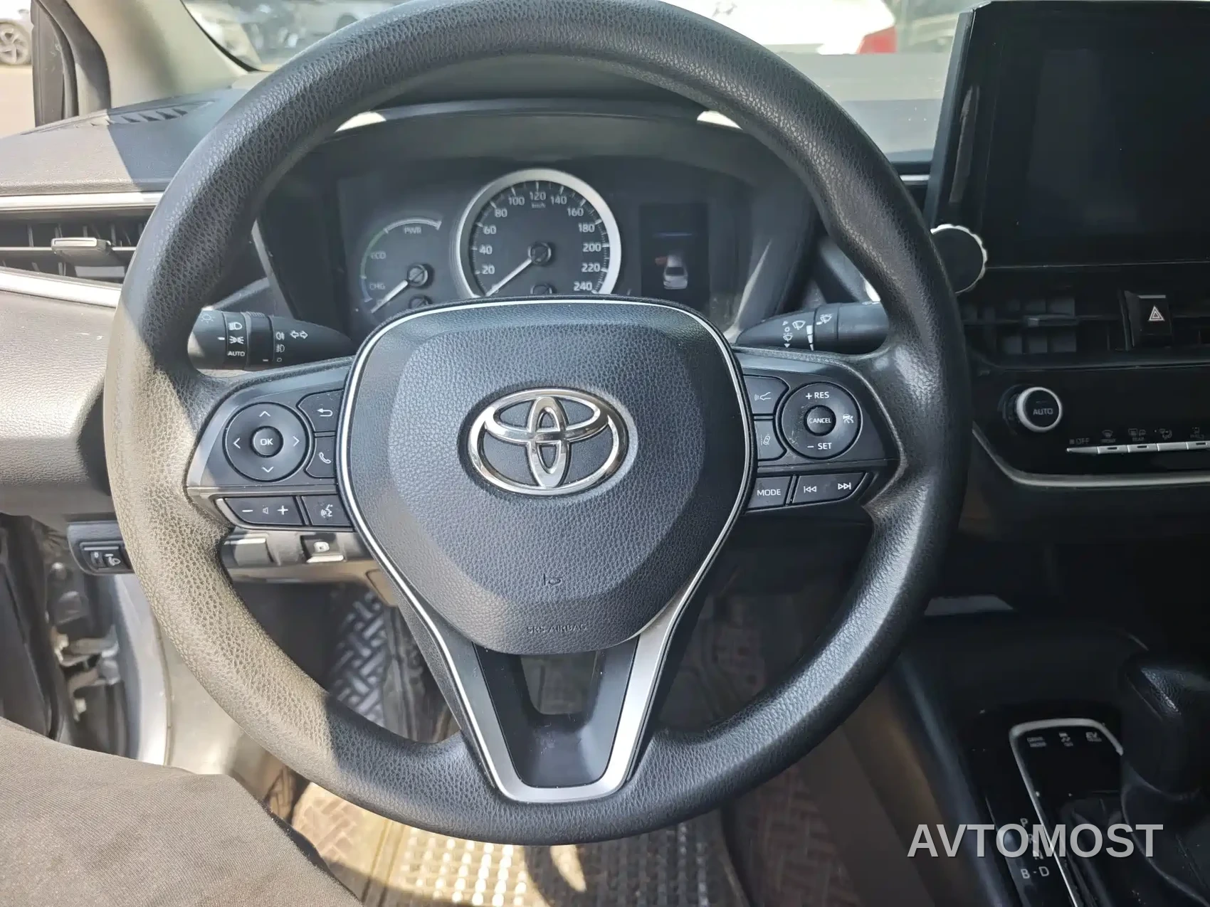 Toyota Corolla 2021 Hybrid 1.8L E-CVT Pioneer Edition — фото 5