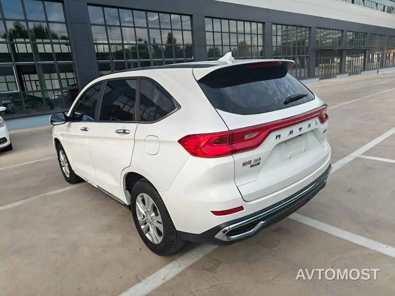 Haval M6 2021 PLUS 1.5T DCT Elite Smart Connect — фото 5