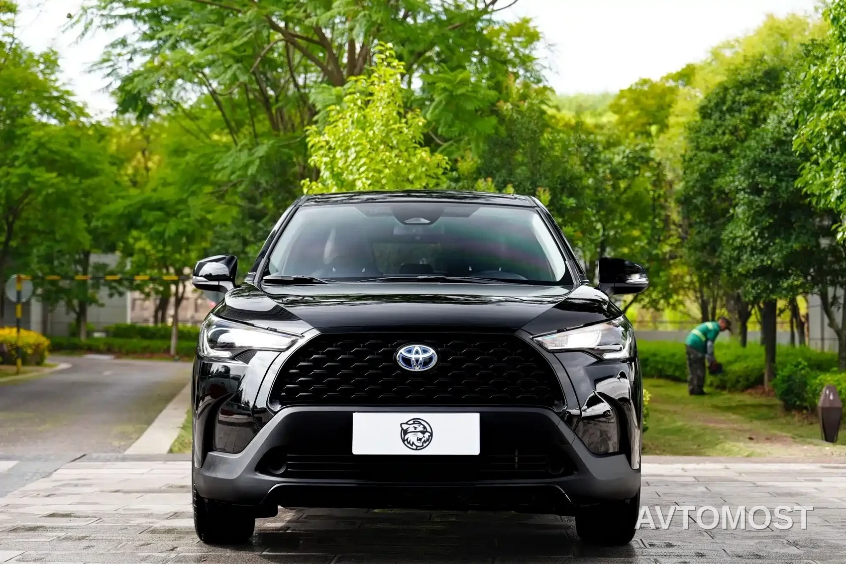 Toyota Corolla Cross 2023 Hybrid 2.0L Pioneer Edition — фото 2