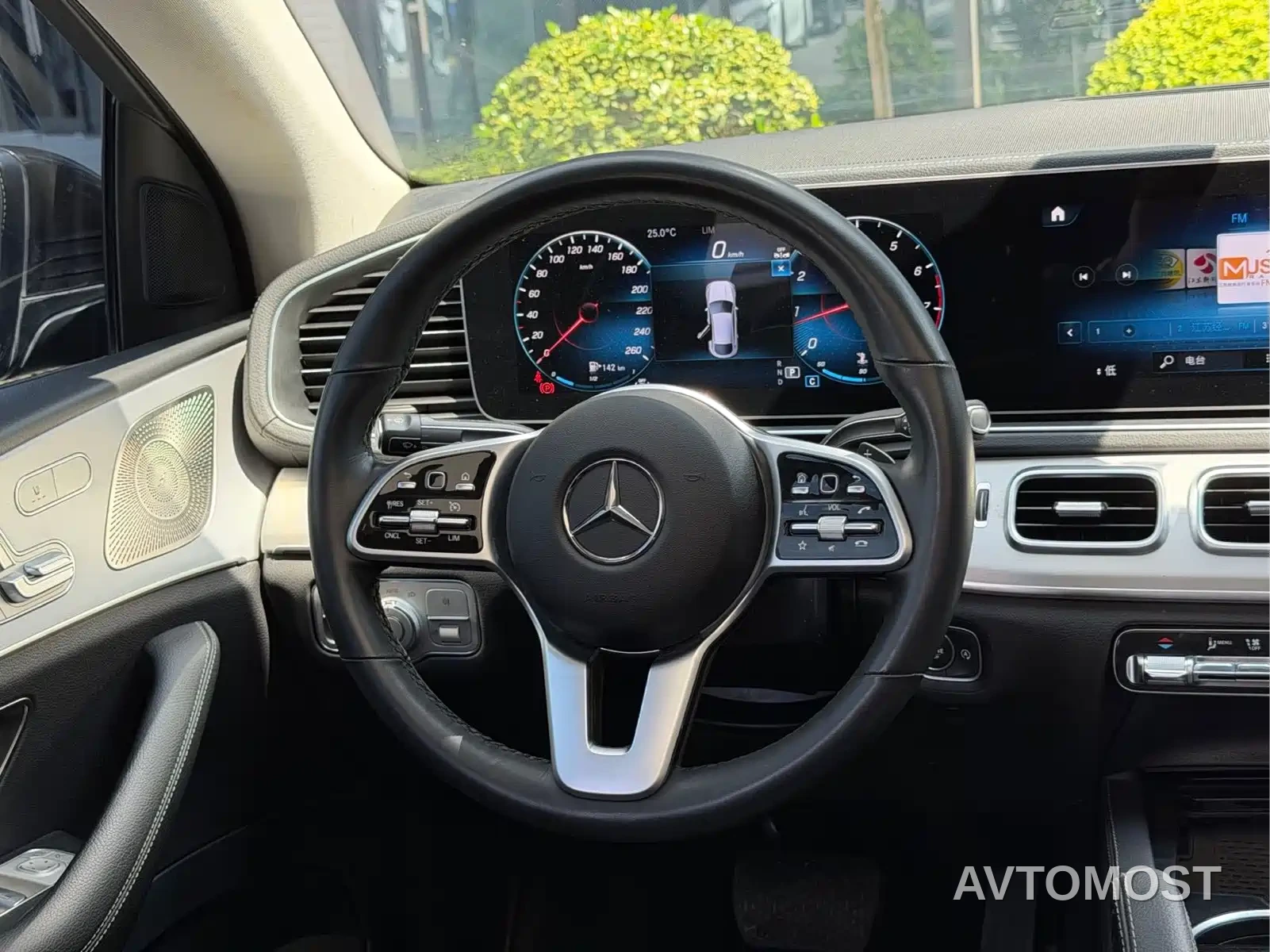 Mercedes-Benz GLE Coupe 2023 GLE 350 4MATIC Coupe SUV Luxury — фото 9