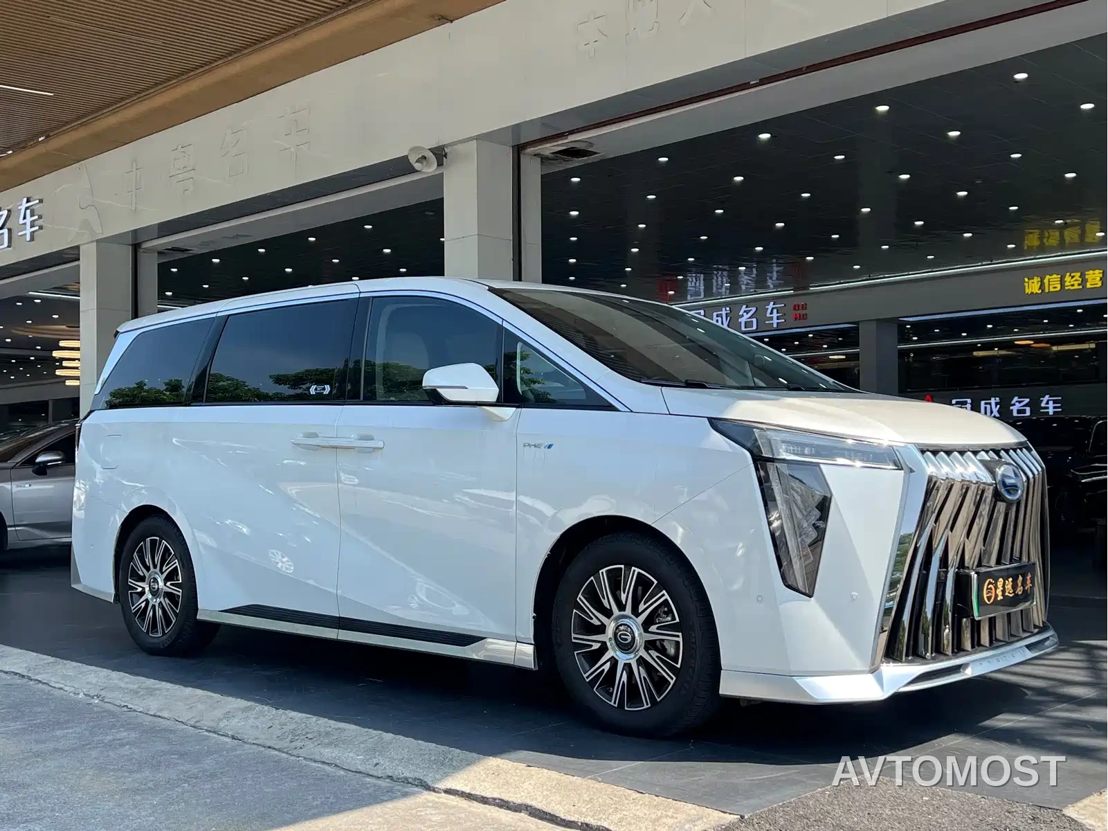 GAC Trumpchi E9 2023 E9 Grandmaster — фото 3