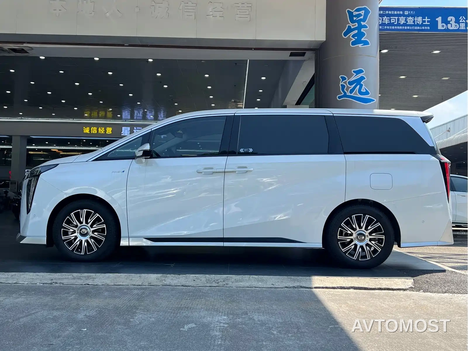 GAC Trumpchi E9 2023 E9 Grandmaster — фото 19