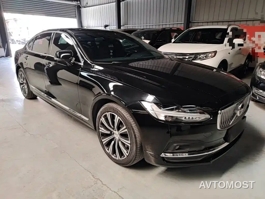 Volvo S90 2021 Model B5 Momentum Luxury Edition — фото 3