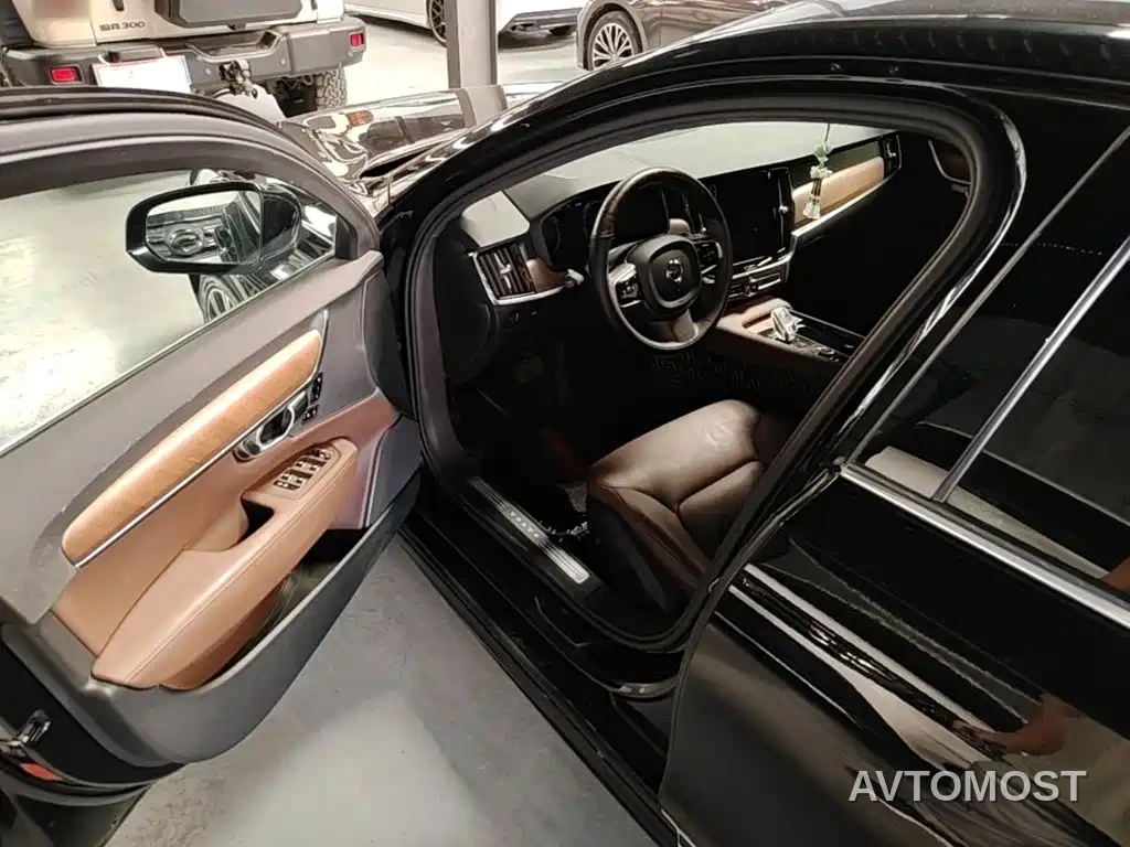 Volvo S90 2021 Model B5 Momentum Luxury Edition — фото 13