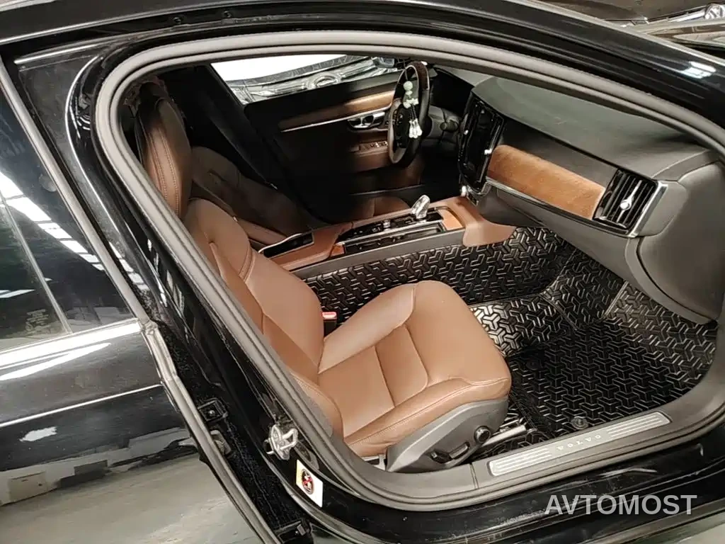 Volvo S90 2021 Model B5 Momentum Luxury Edition — фото 21