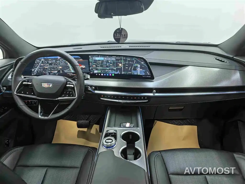 Cadillac XT5 2025 2.0T Luxury — фото 4