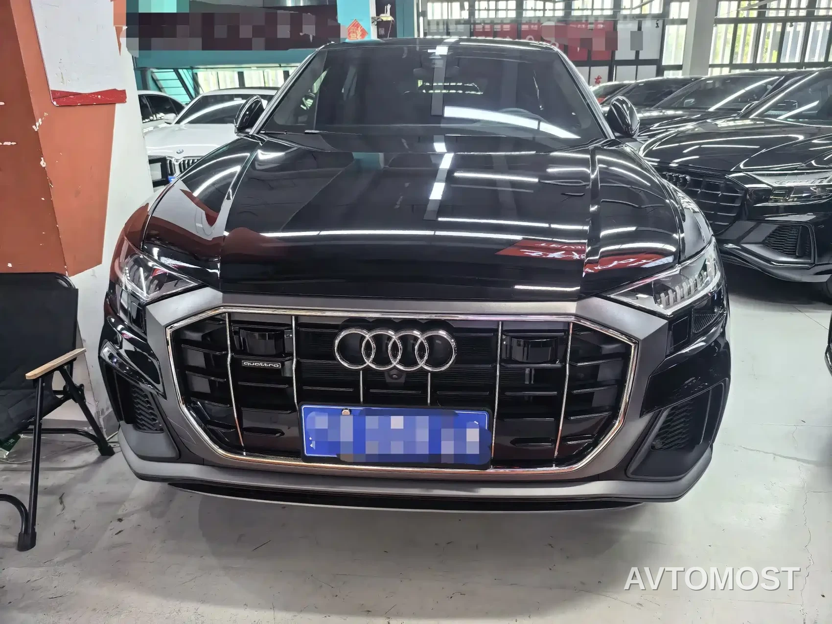 Audi Q8 2022 55 TFSI Premium Selection Dynamic — фото 2