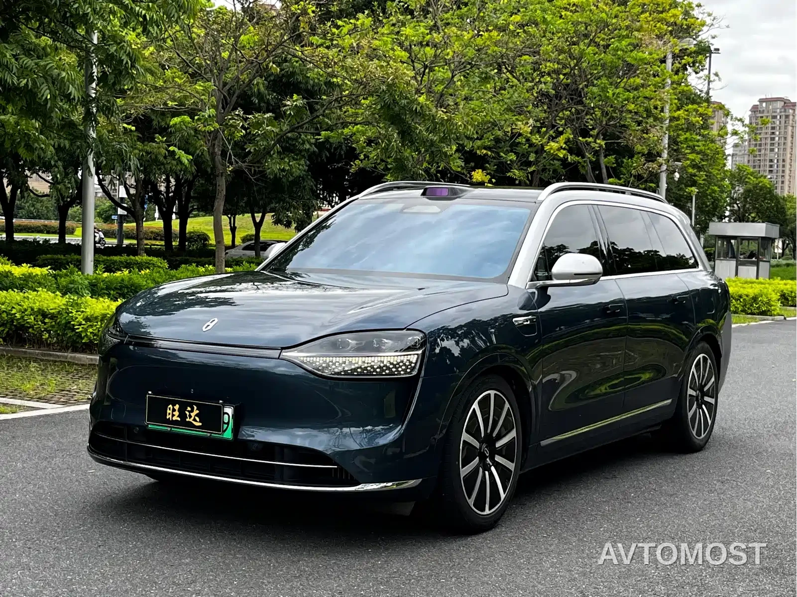 AITO M9 2024 Extended Range Ultra 42kWh 6-Seater — фото 1