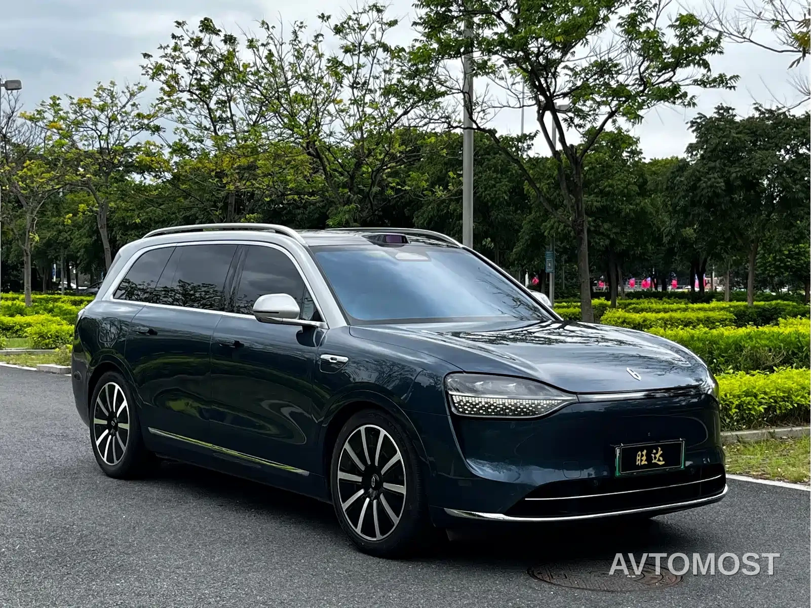 AITO M9 2024 Extended Range Ultra 42kWh 6-Seater — фото 3