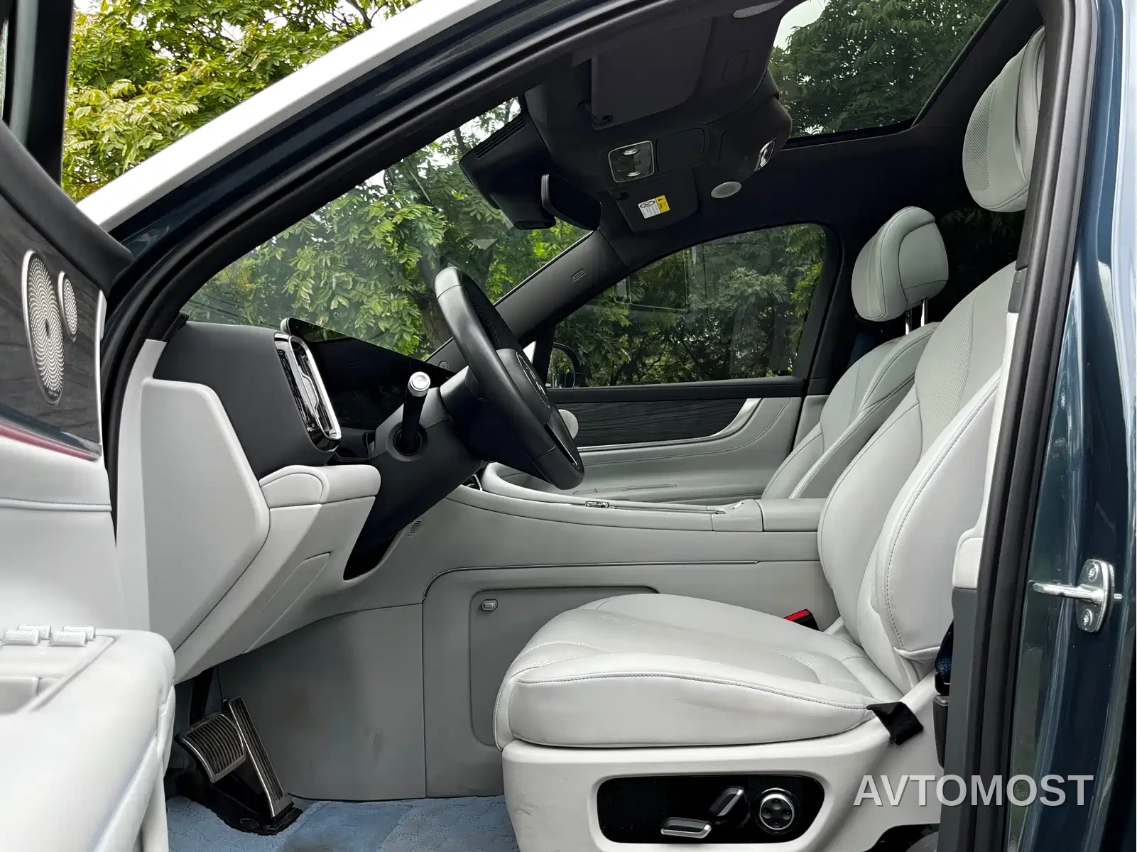 AITO M9 2024 Extended Range Ultra 42kWh 6-Seater — фото 4