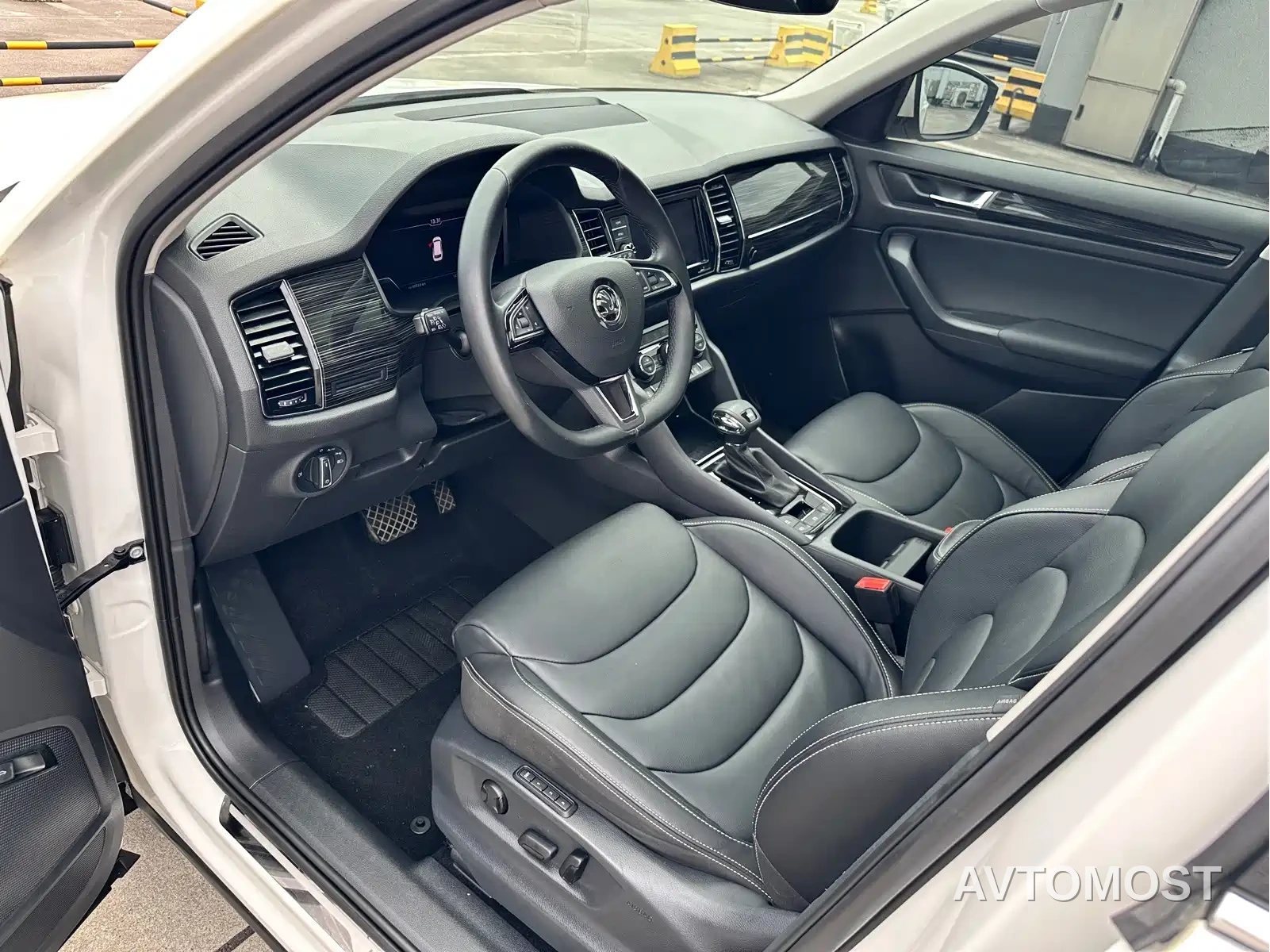 Škoda Kodiaq 2021 TSI330 5-seat 2WD Luxury Premium — фото 7