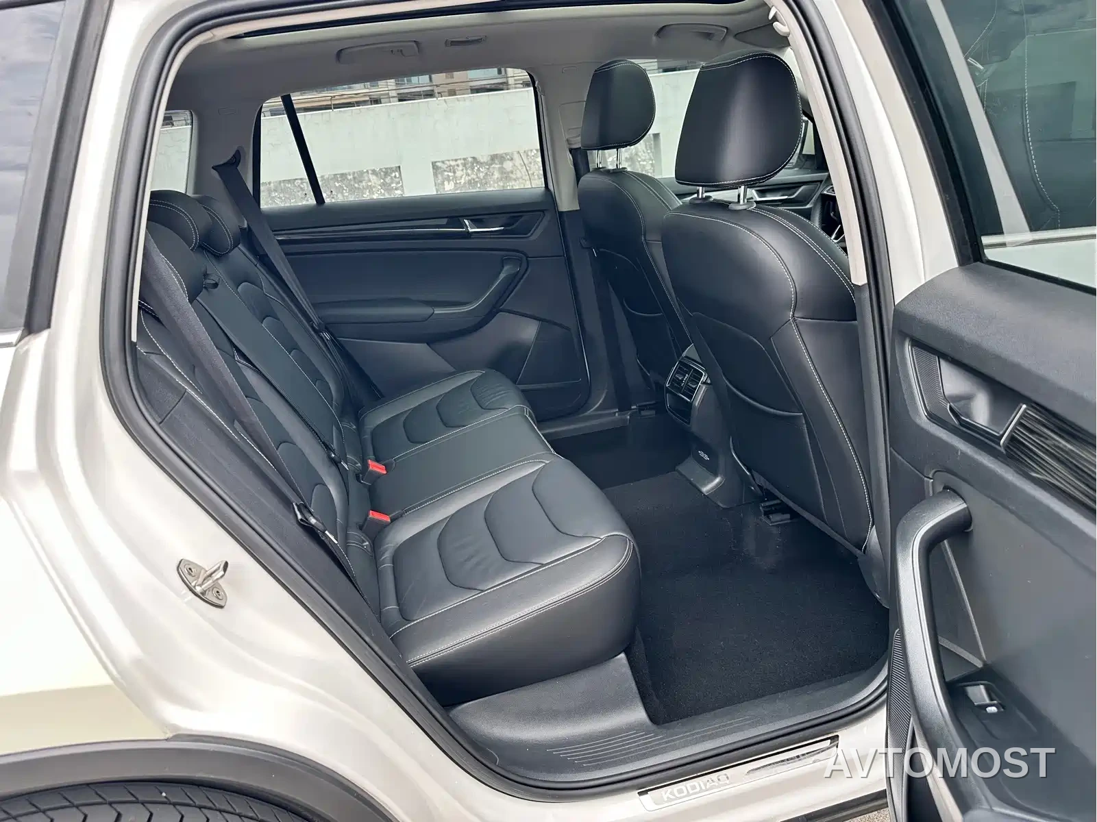 Škoda Kodiaq 2021 TSI330 5-seat 2WD Luxury Premium — фото 9