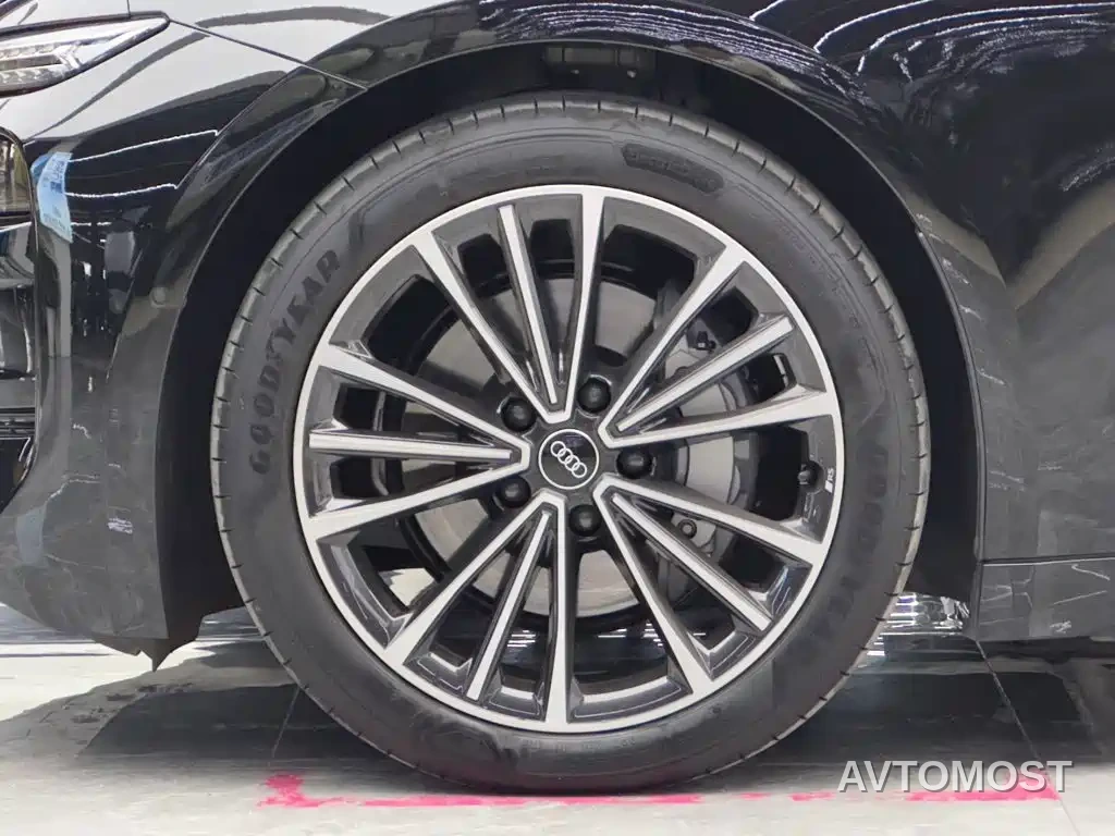Audi A6L e-tron 2026 Model Pioneer Edition — фото 3