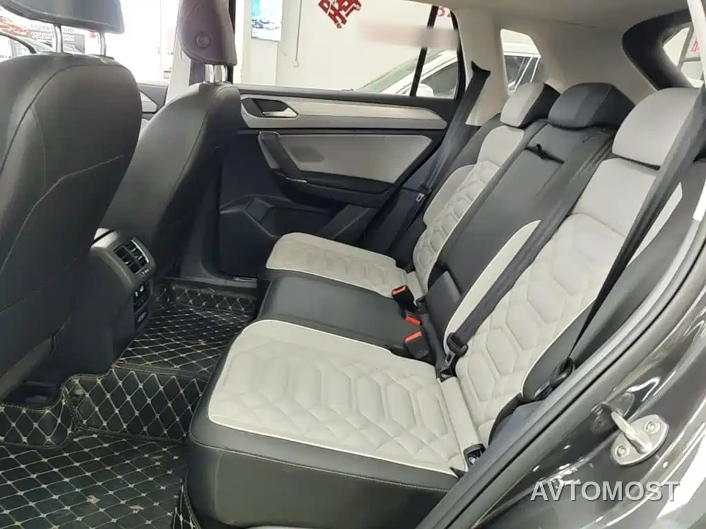 Volkswagen Tayron 2023 330TSI 2WD R-Line High-Performance Edition — фото 12