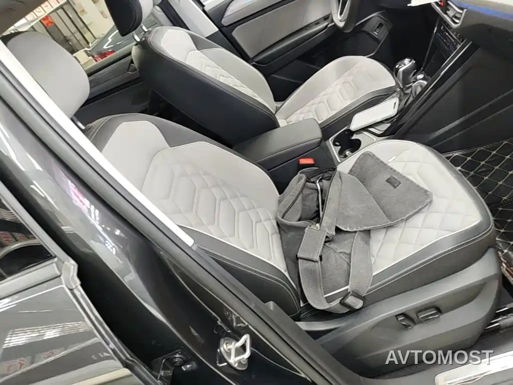 Volkswagen Tayron 2023 330TSI 2WD R-Line High-Performance Edition — фото 19