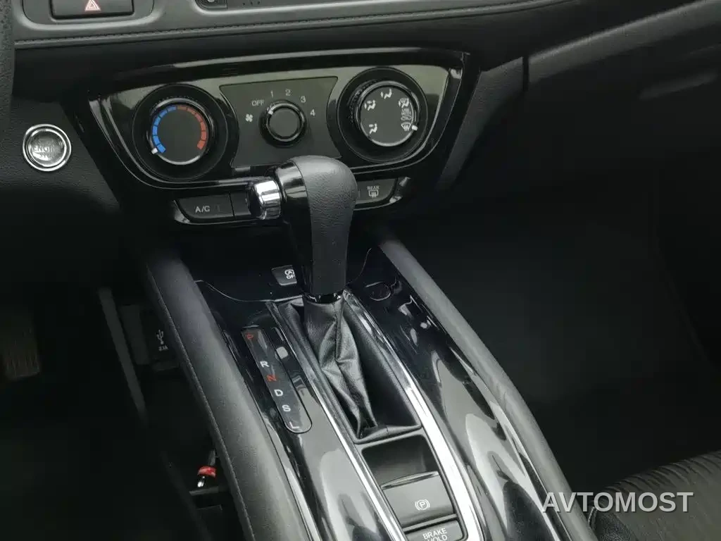 Honda Vezel 2020 1.5L CVT Pioneer — фото 13