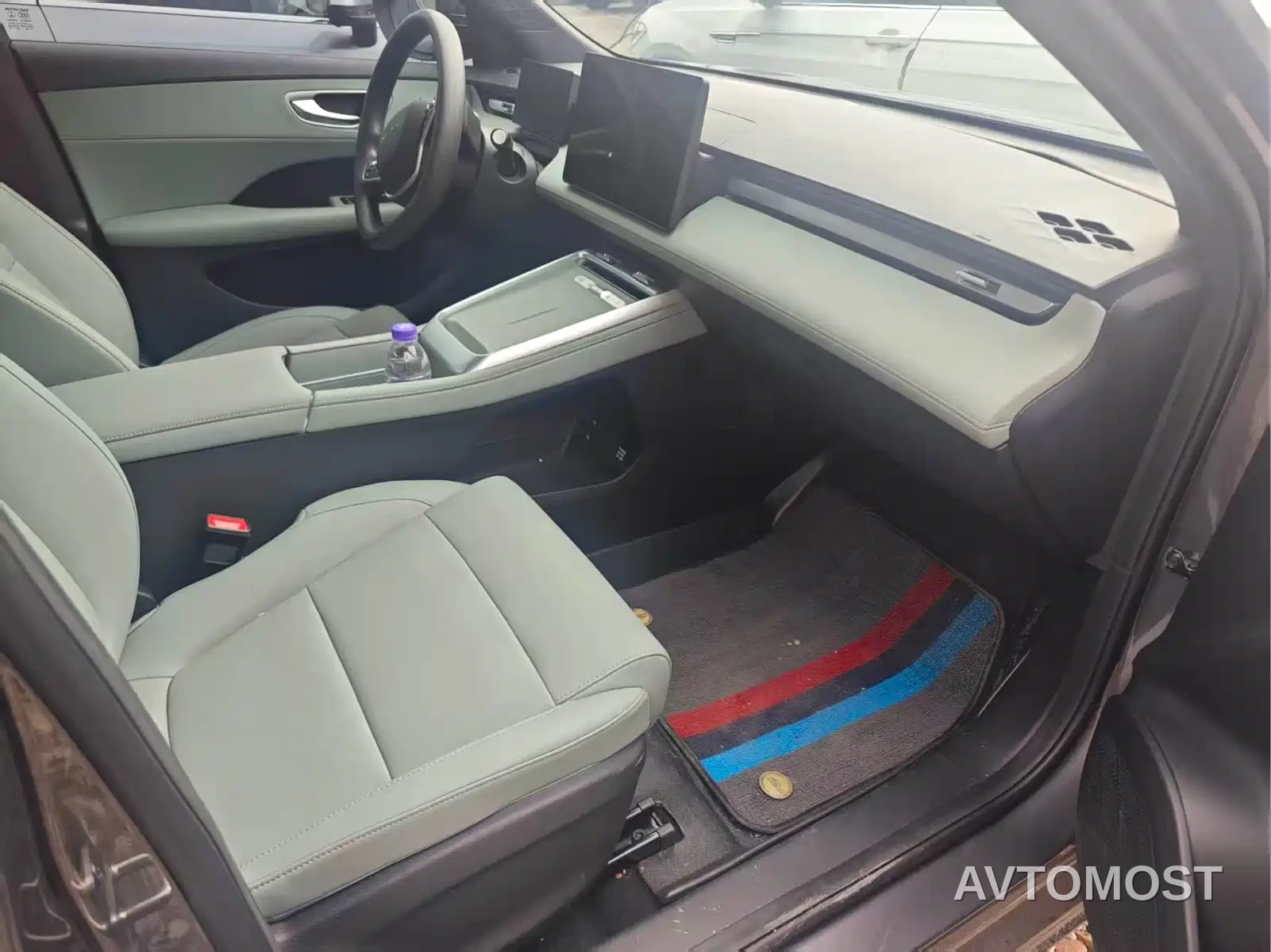Roewe D6 2025 Model 450km Premium Edition — фото 7