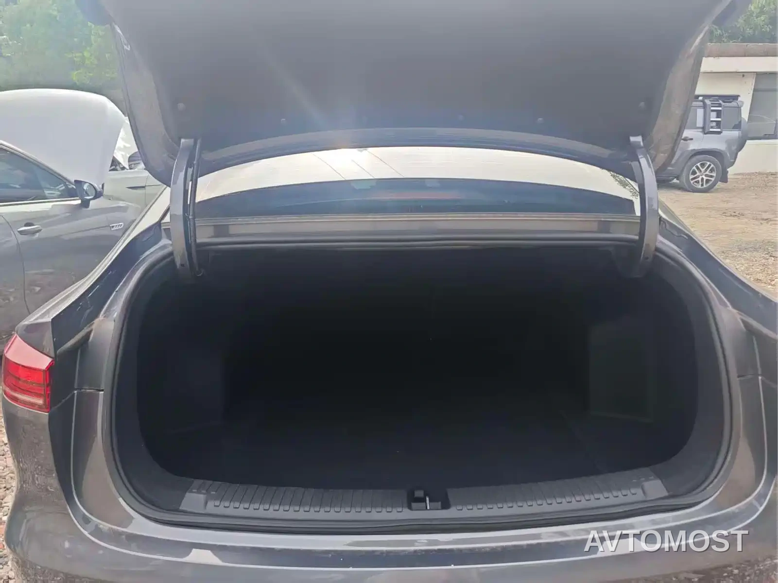 Roewe D6 2025 Model 450km Premium Edition — фото 13