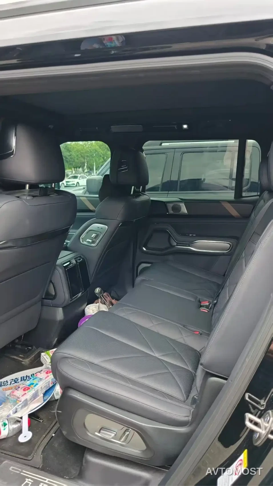 Fang Cheng Bao Leopard 8 2025 Zhiyong Flagship 7-Seater — фото 5