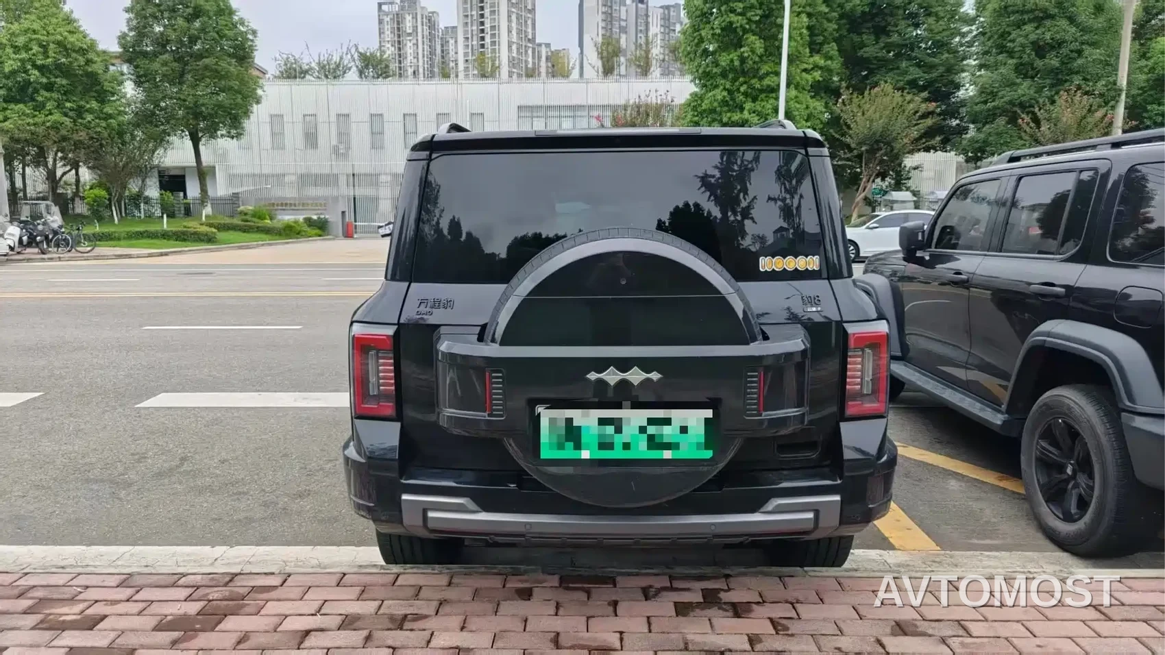Fang Cheng Bao Leopard 8 2025 Zhiyong Flagship 7-Seater — фото 8