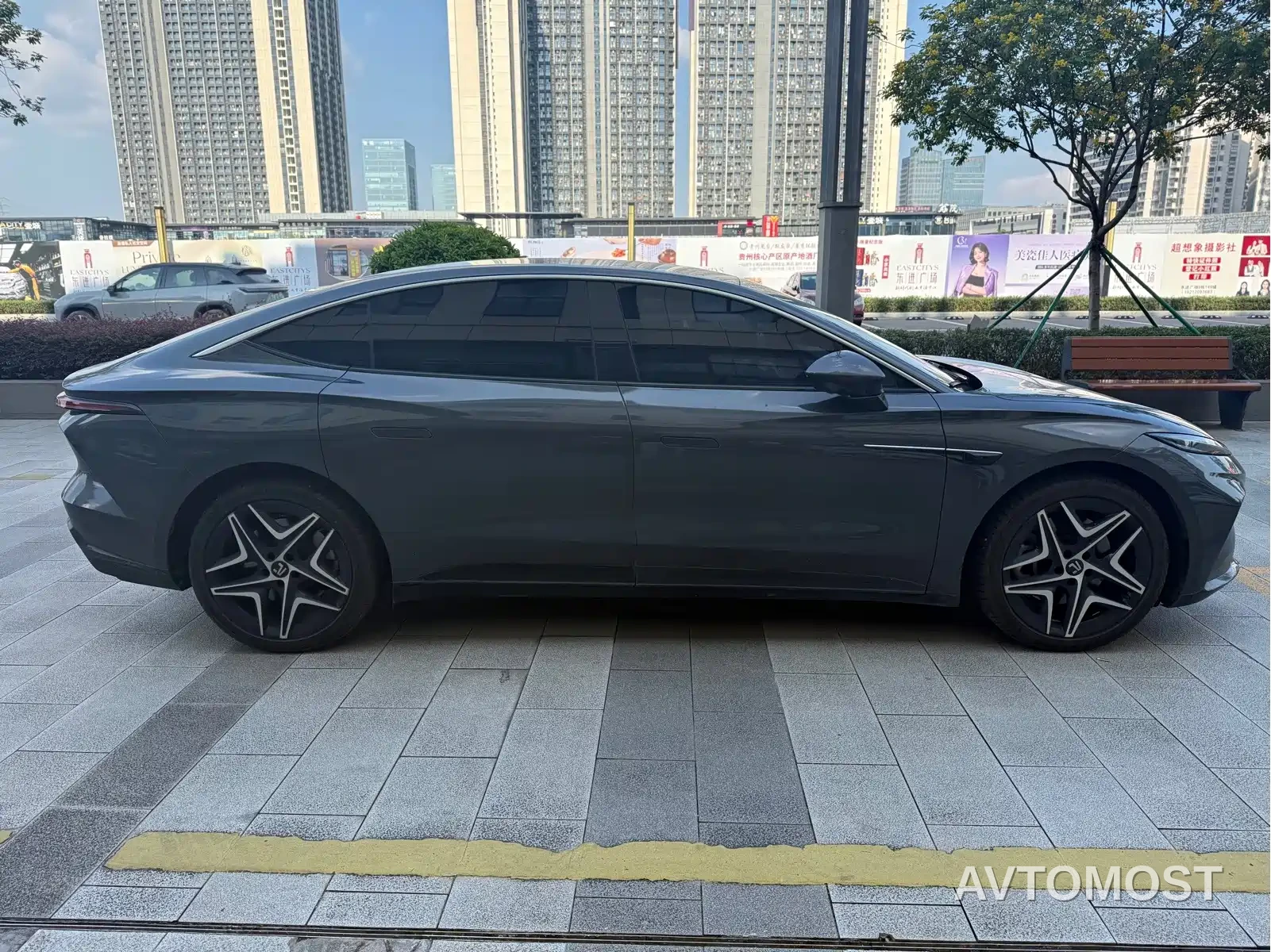 Roewe Rising Auto F7 2023 Advanced Edition — фото 3