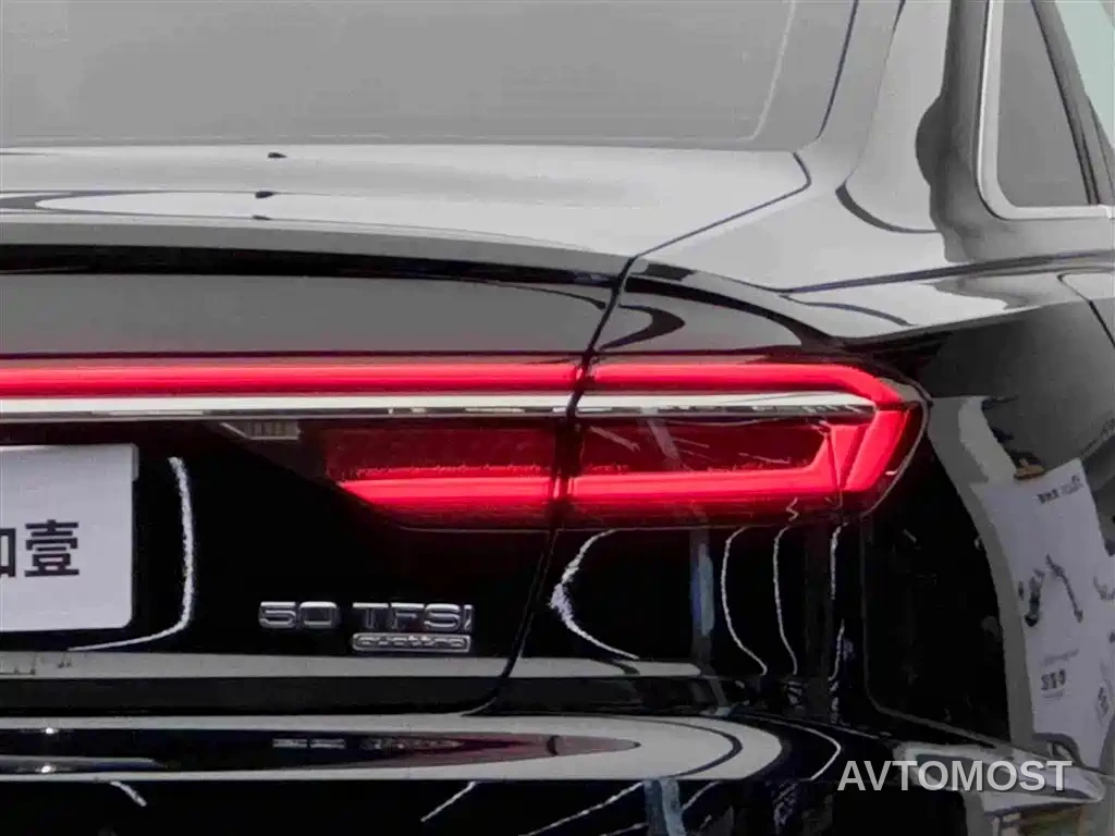Audi A8 2021 A8L 50 TFSI quattro Comfort — фото 6