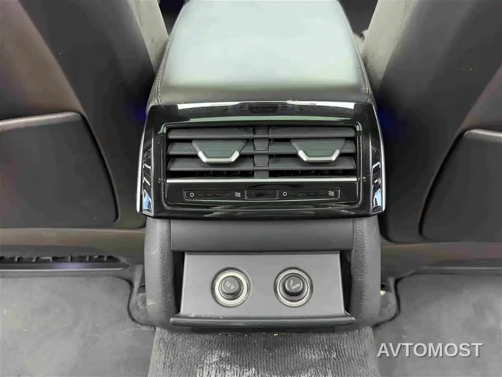 Audi A8 2021 A8L 50 TFSI quattro Comfort — фото 10