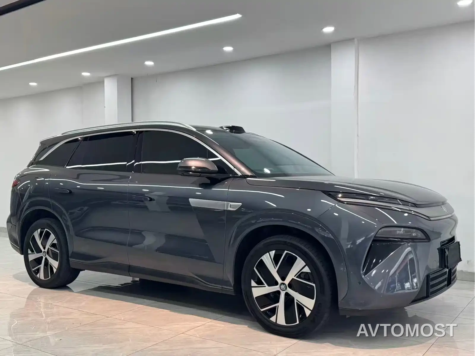 BYD Tang L 2025 DM 200KM AWD LiDAR Flagship — фото 3