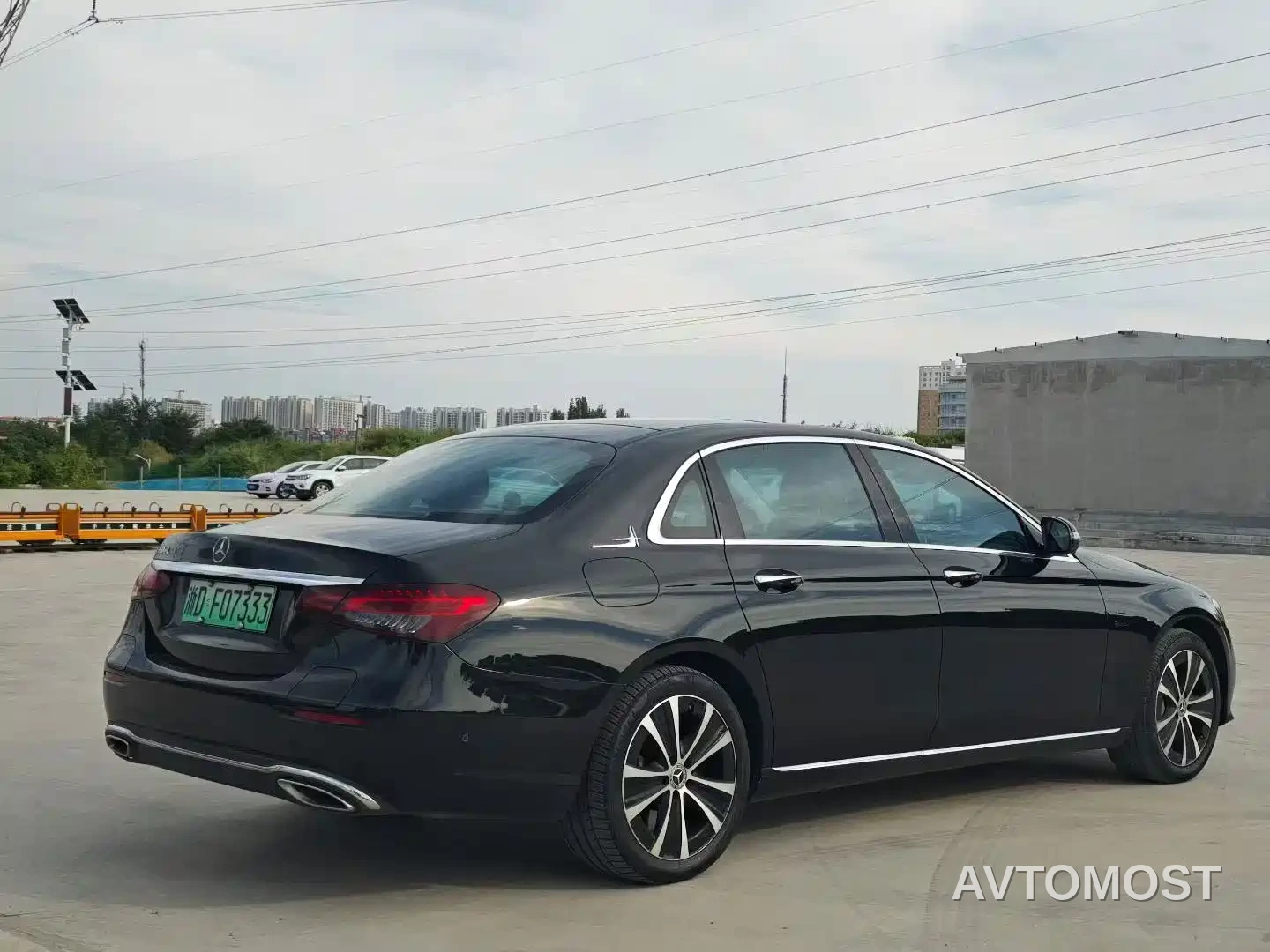 Mercedes-Benz E-Class New Energy 2021 E 350 e L Plug-in Hybrid Sedan — фото 5