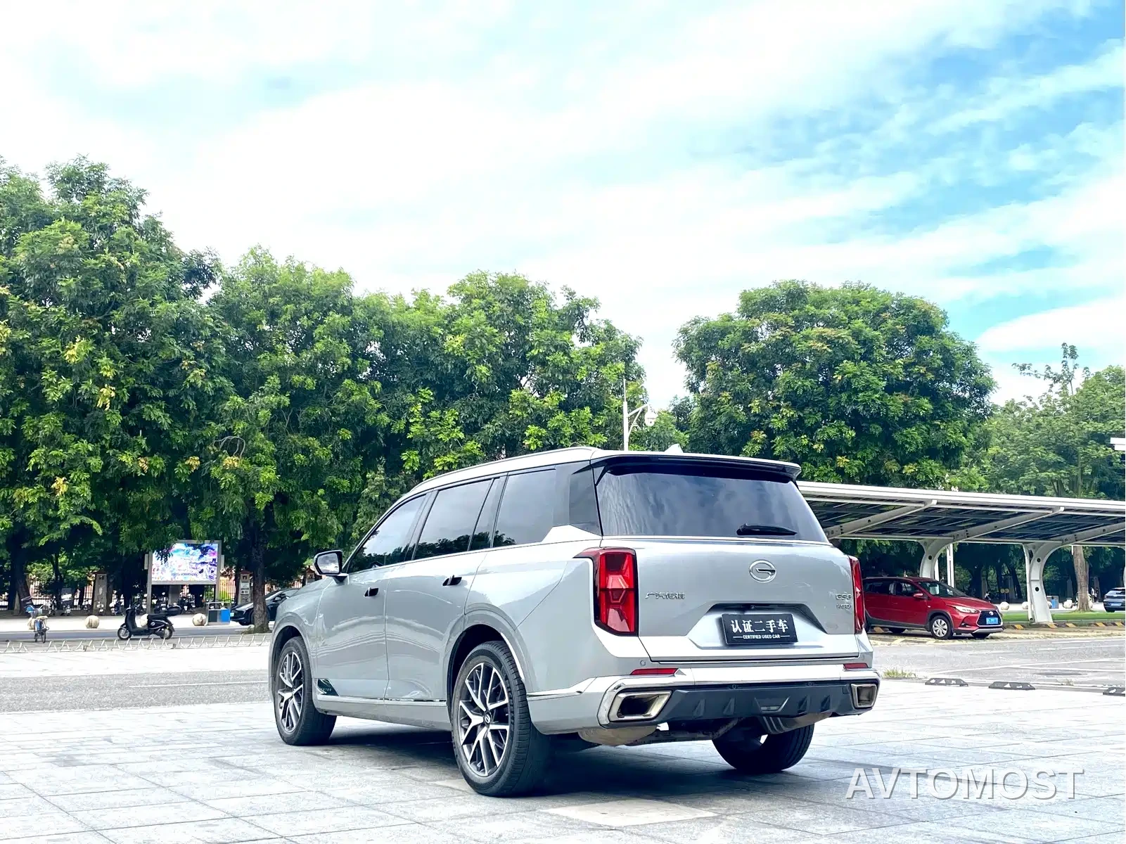 GAC Trumpchi GS8 2022 Dual Engine Series 2.0TM 2WD Premium Edition (6-Seater) — фото 5