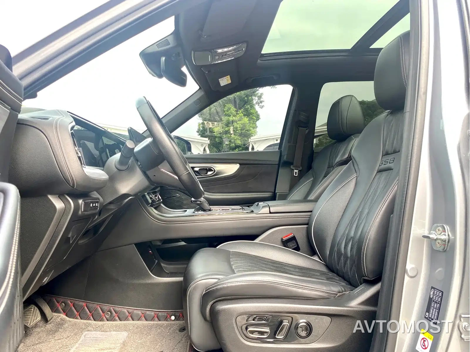 GAC Trumpchi GS8 2022 Dual Engine Series 2.0TM 2WD Premium Edition (6-Seater) — фото 10