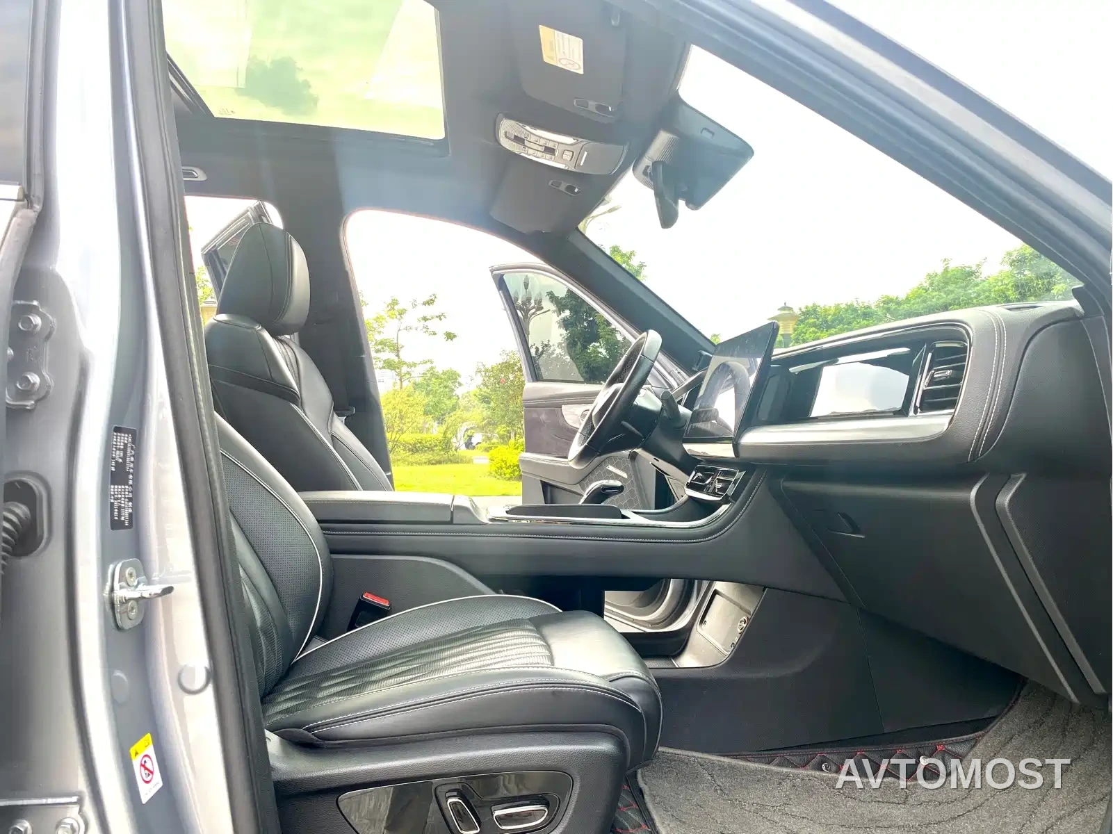 GAC Trumpchi GS8 2022 Dual Engine Series 2.0TM 2WD Premium Edition (6-Seater) — фото 13
