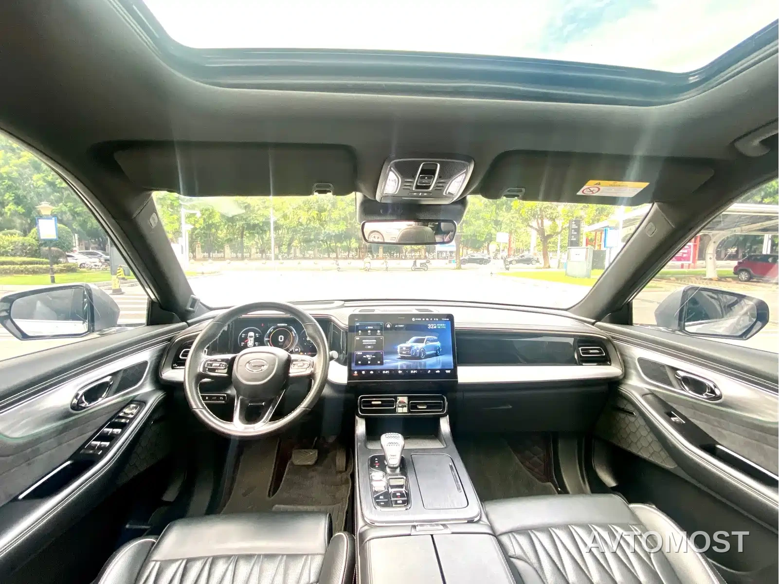 GAC Trumpchi GS8 2022 Dual Engine Series 2.0TM 2WD Premium Edition (6-Seater) — фото 14